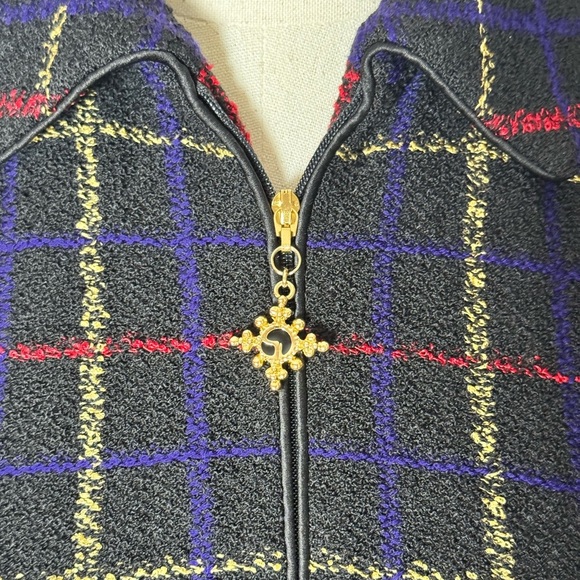 St. John Black Plaid Zip Blazer Size 4 - Picture 2 of 8